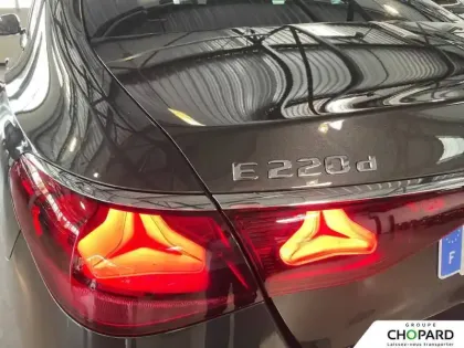 Photo 27 Mercedes Classe E  220 d 9G-Tronic