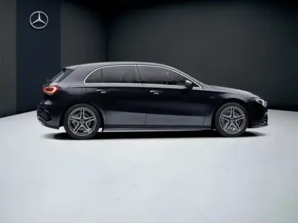 Photo 17 Mercedes Classe A 250 e AMG Line