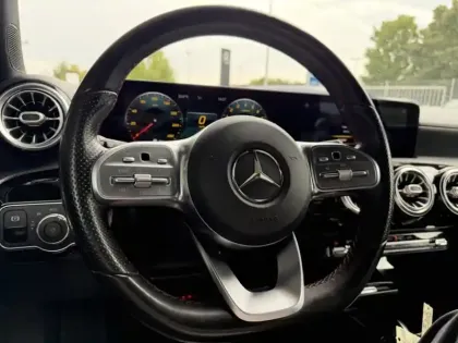 Photo 36 Mercedes Classe A 250 e AMG Line