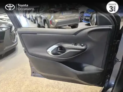 Photo 10 Toyota Yaris  120 VVT-i Dynamic 5p MY22