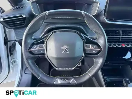 Photo 11 Peugeot 208  e- 136ch GT