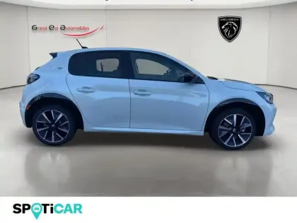 Photo 6 Peugeot 208  e- 136ch GT