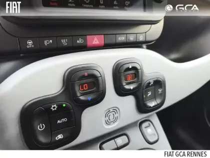 Photo 10 Fiat Panda  1.0 70ch BSG S&S Cross