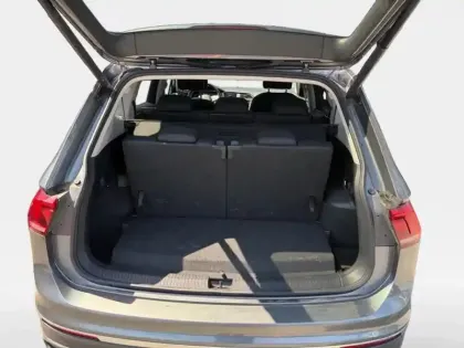 Photo 8 Volkswagen Tiguan  2.0 TDI 150ch Life Plus DSG7