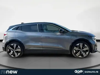Photo 5 Renault Megane  E-Tech Electric EV60 220ch Iconic optimum charge -C
