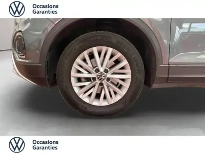 Photo 8 Volkswagen T-roc  1.5 TSI EVO 150ch Life Plus DSG7
