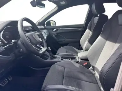 Photo 21 Audi Q3  35 TDI 150ch S line S tronic 7