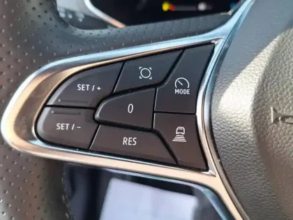 Photo 14 Renault Captur  1.6 E-Tech full hybrid 145ch Techno