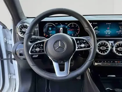 Photo 11 Mercedes Classe A  180 d 116ch Progressive Line 7G-DCT