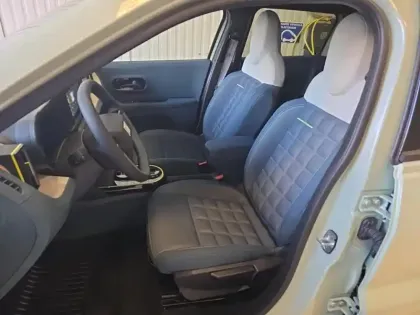 Photo 8 Fiat Panda Grande  Electrique 113ch La Prima