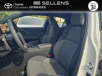 Photo 10 Toyota C-HR  1.8 Hybride 140ch Graphic MY26