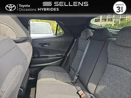 Photo 11 Toyota C-HR  1.8 Hybride 140ch Graphic MY26