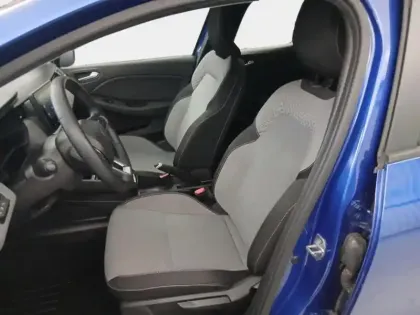 Photo 13 Renault Clio  1.5 Blue dCi 100ch Evolution - 24