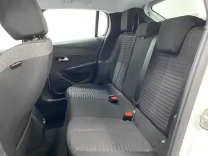 Photo 8 Peugeot 208  1.2 PureTech 100ch S&S Active Pack EAT8