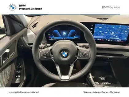 Photo 8 BMW Serie 1 Série 1 116A 122ch M Sport Design DKG7