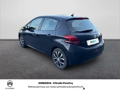 Photo 6 Peugeot 208  1.2 PureTech 82ch E6.c Signature 5p