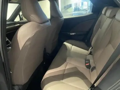 Photo 13 Lexus Lbx  1.5 136ch Elegant 2WD MY26