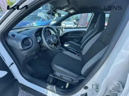 Photo 10 Toyota Aygo X  1.0 VVT-i 72ch Dynamic S-CVT MY24