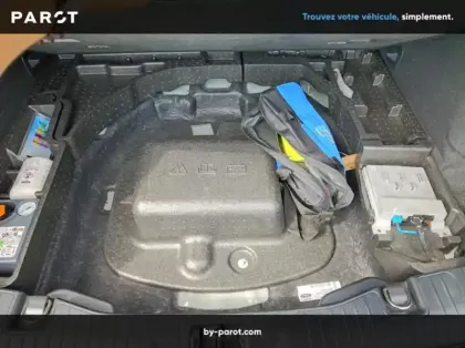 Photo 28 Ford Kuga 2.5 Duratec 180ch Hybrid FlexiFuel ST-Line X Powershift