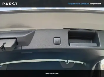 Photo 18 Ford Kuga 2.5 Duratec 180ch Hybrid FlexiFuel ST-Line X Powershift