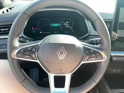 Photo 14 Renault Captur  E-Tech full hybrid 160 ch