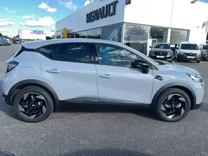 Photo 5 Renault Captur  E-Tech full hybrid 160 ch