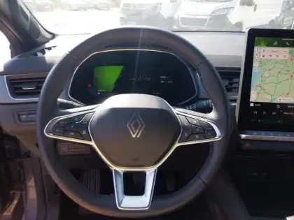 Photo 10 Renault Symbioz  E-Tech full hybrid 145