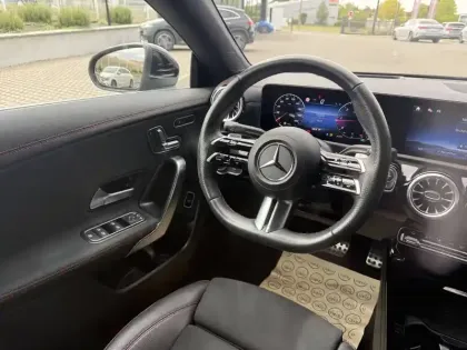 Photo 11 Mercedes CLA  Coupé 200 d 8G-DCT