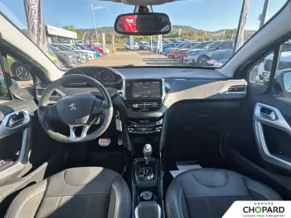 Photo 32 Peugeot 2008  1.2 PureTech 110ch S&S EAT6