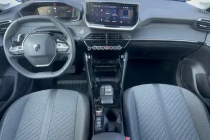 Photo 11 Peugeot 208  Hybrid 110 ch e-DCS6