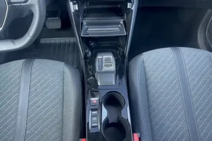 Photo 20 Peugeot 208  Hybrid 110 ch e-DCS6