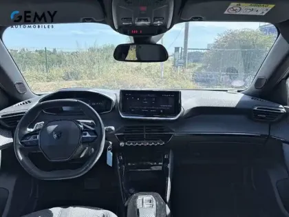 Photo 7 Peugeot 2008  PureTech 130 S&S EAT8