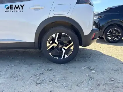 Photo 10 Peugeot 2008  PureTech 130 S&S EAT8