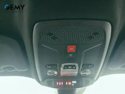 Photo 37 Peugeot 2008  PureTech 130 S&S EAT8