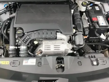 Photo 32 Peugeot 2008  PureTech 130 S&S EAT8