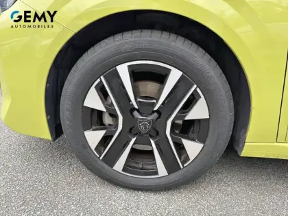 Photo 10 Peugeot 208  PureTech 100 S&S BVM6