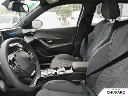 Photo 8 Peugeot 2008  Electrique 54 kWh 156 ch