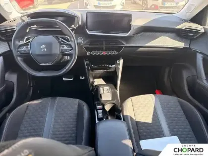 Photo 14 Peugeot 2008  PureTech 130 S&S EAT8