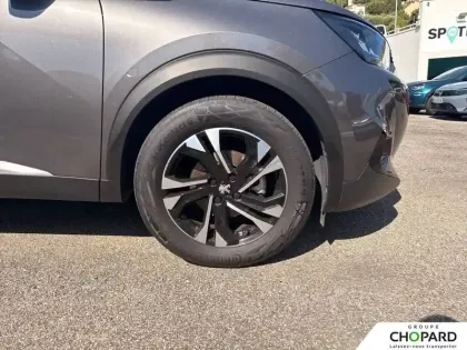 Photo 11 Peugeot 2008  PureTech 130 S&S EAT8