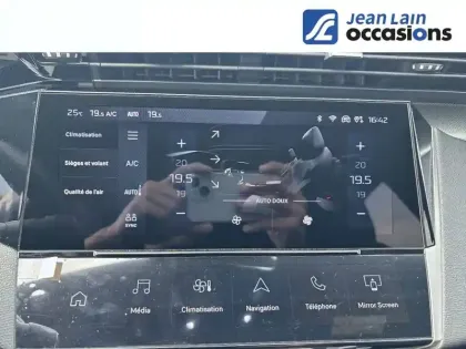 Photo 13 Peugeot 408  Hybrid 145 e-DCS6