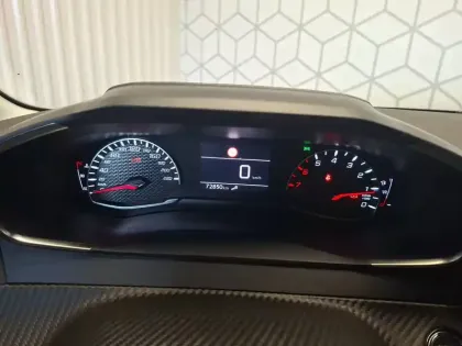 Photo 39 Peugeot 208  PureTech 100 S&S BVM6