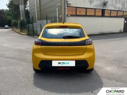 Photo 33 Peugeot 208  PureTech 75 S&S BVM5