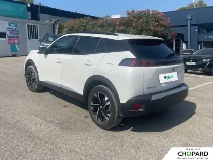 Photo 6 Peugeot 2008  Electrique 136 ch