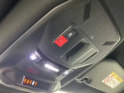 Photo 24 Peugeot 408  PureTech 130 ch S&S EAT8