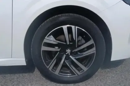 Photo 14 Peugeot 208  PureTech 100 S&S BVM6
