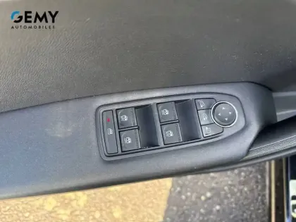 Photo 16 Renault Captur  TCe 90