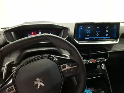 Photo 12 Peugeot 2008  BlueHDi 130 S&S EAT8