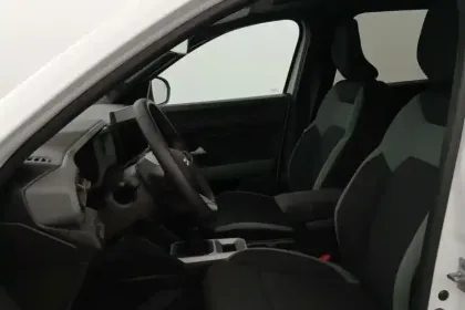 Photo 12 Dacia Bigster  Mild Hybrid 140