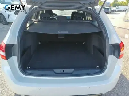 Photo 11 Peugeot 308  SW PureTech 130ch S&S BVM6