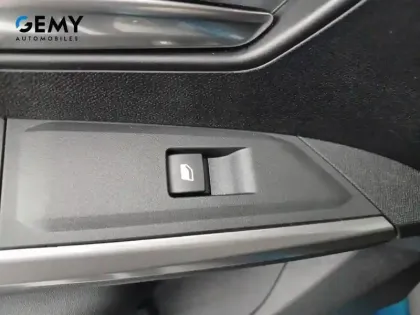Photo 12 Peugeot 3008  Hybrid 136 e-DCS6